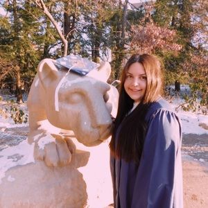 Meet your Posher, Alyssa